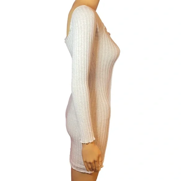 FASHION NOVA Off the shoulder mini dress Size S worn once - Picture 5 of 9